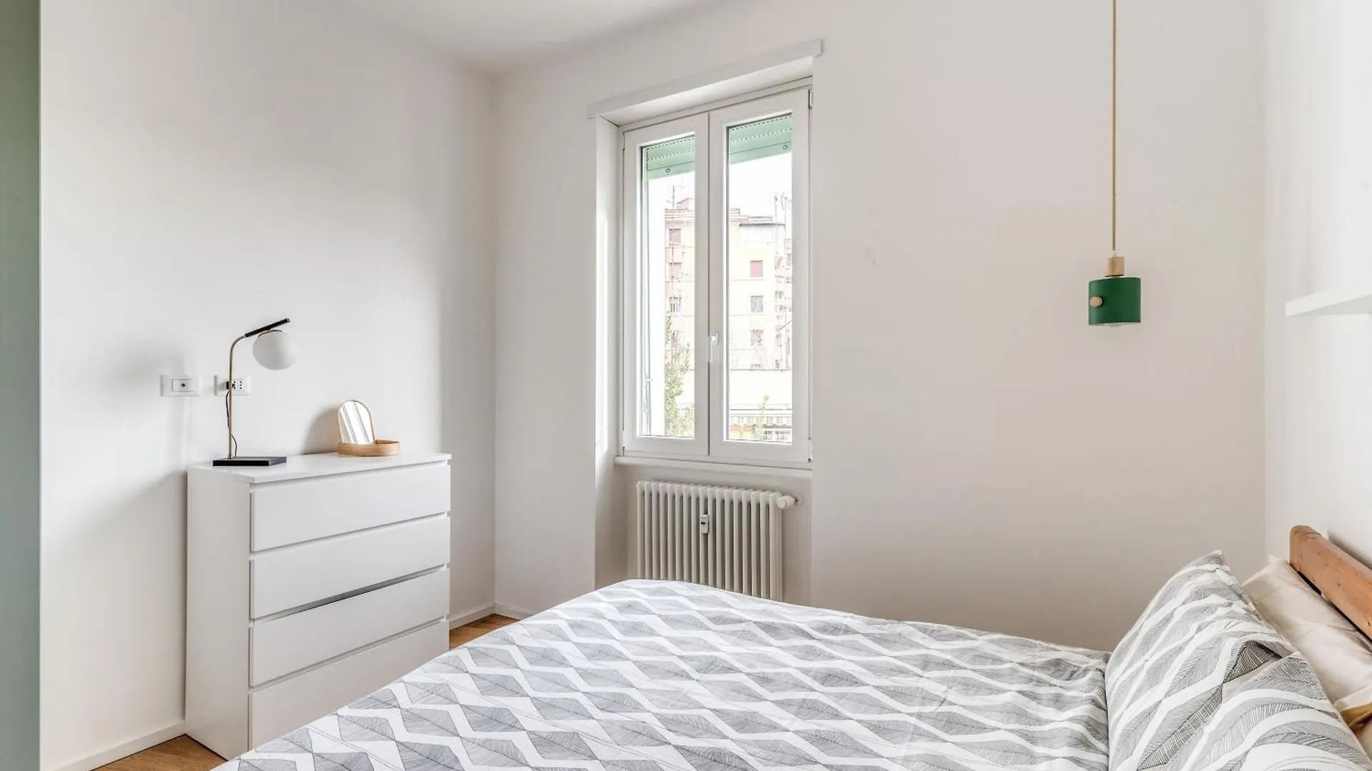 Bright Apartment Near Metro - Cardinals Retreat Rome Italy