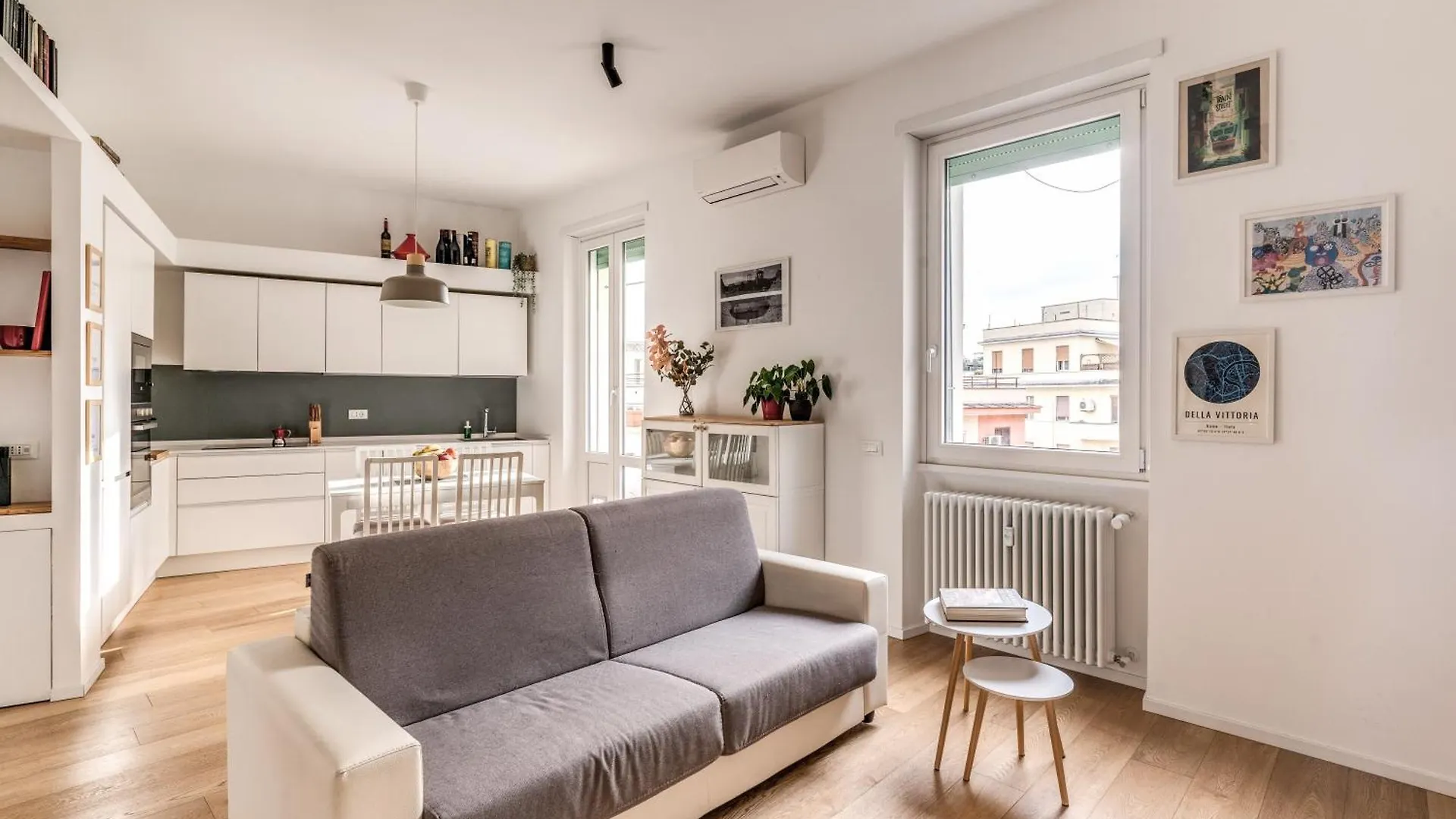 Bright Apartment Near Metro - Cardinals Retreat Rome