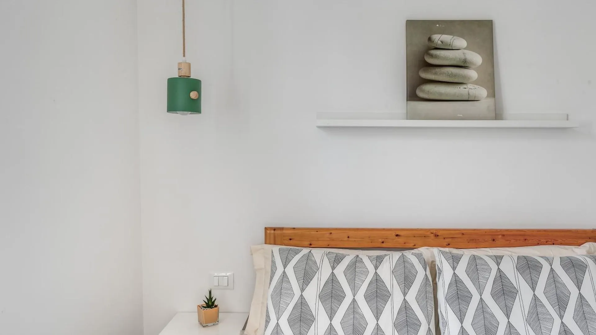 Bright Apartment Near Metro - Cardinals Retreat Rome Italy