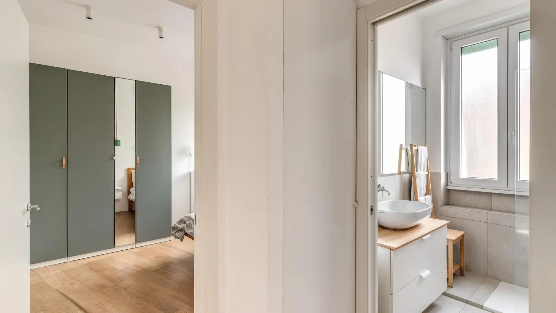 Bright Apartment Near Metro - Cardinals Retreat Rome